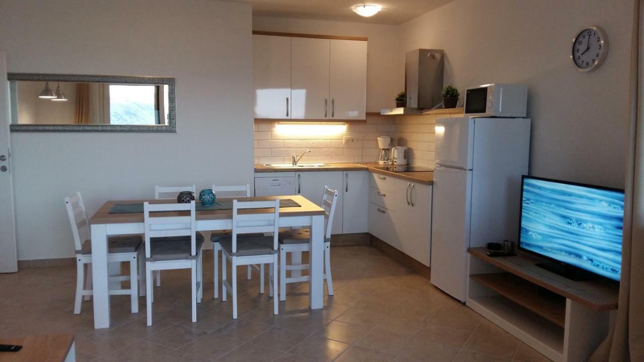 Haus Mit Meerblick Lopar Eksteriør bilde