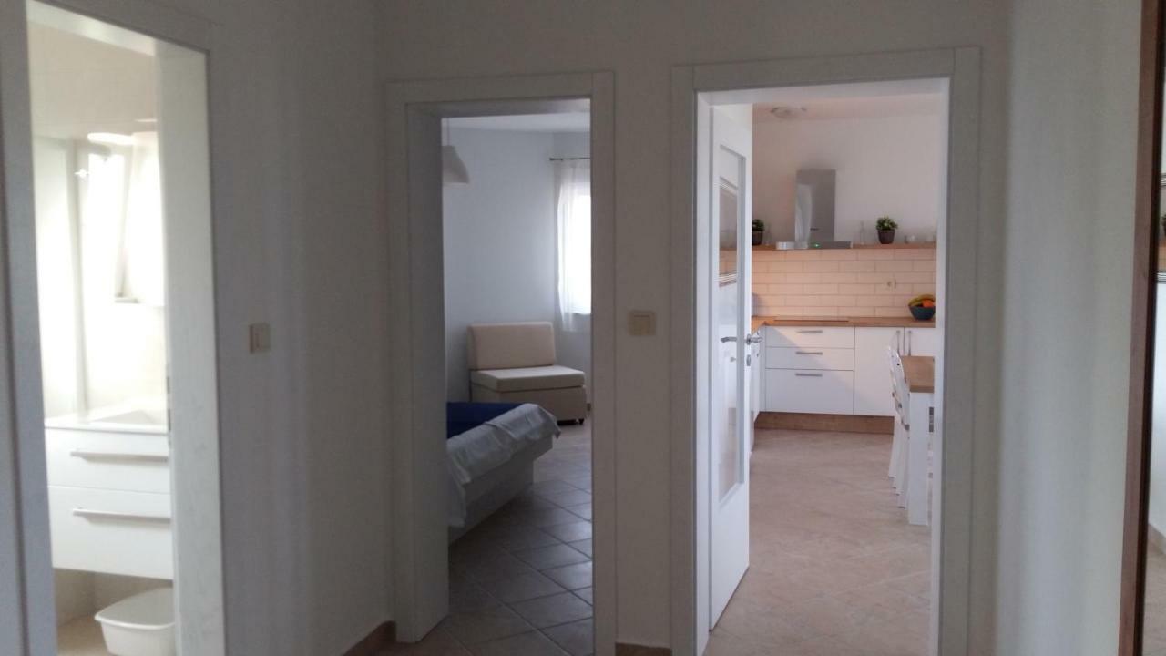 Haus Mit Meerblick Lopar Eksteriør bilde