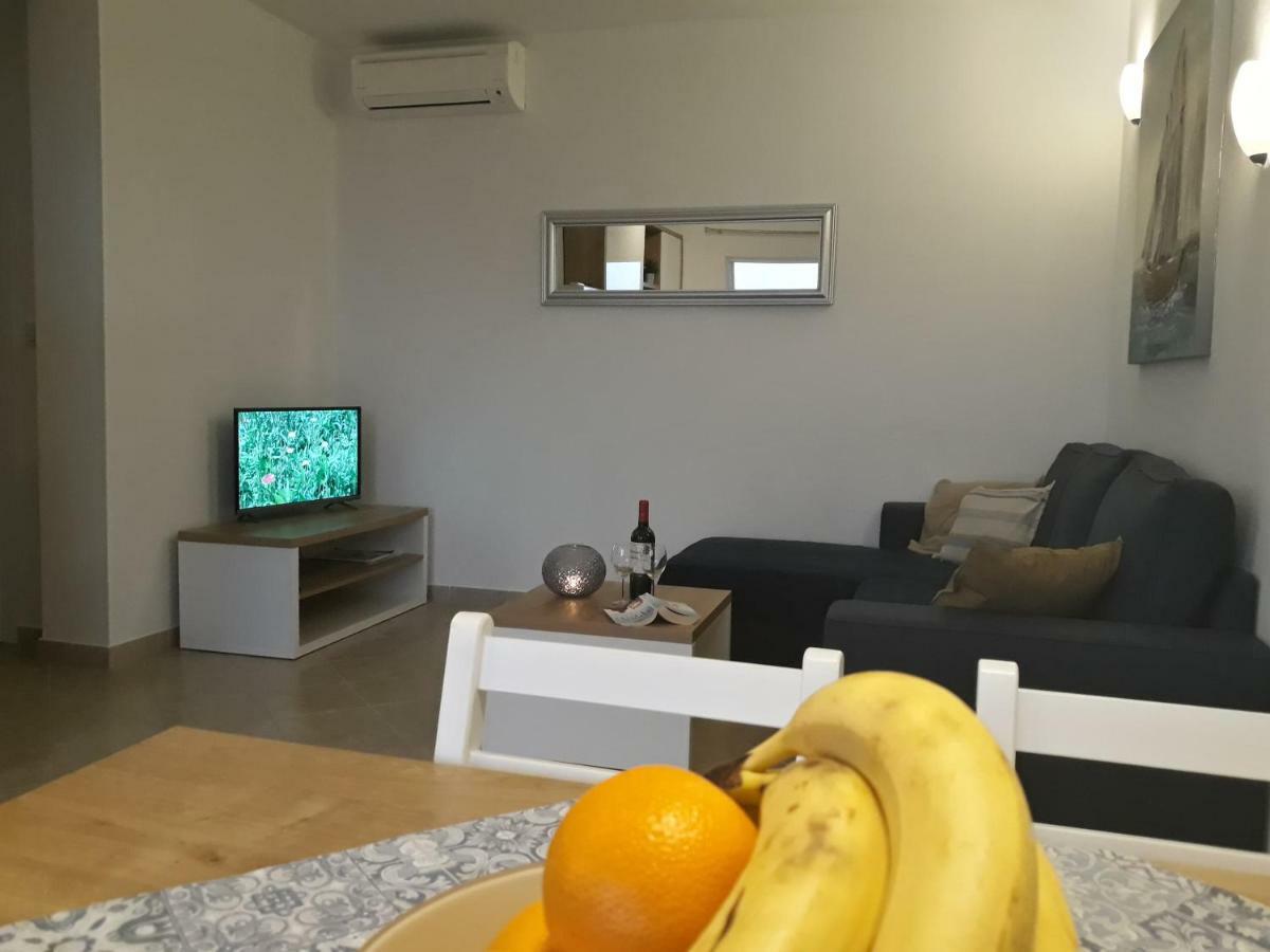Haus Mit Meerblick Lopar Eksteriør bilde