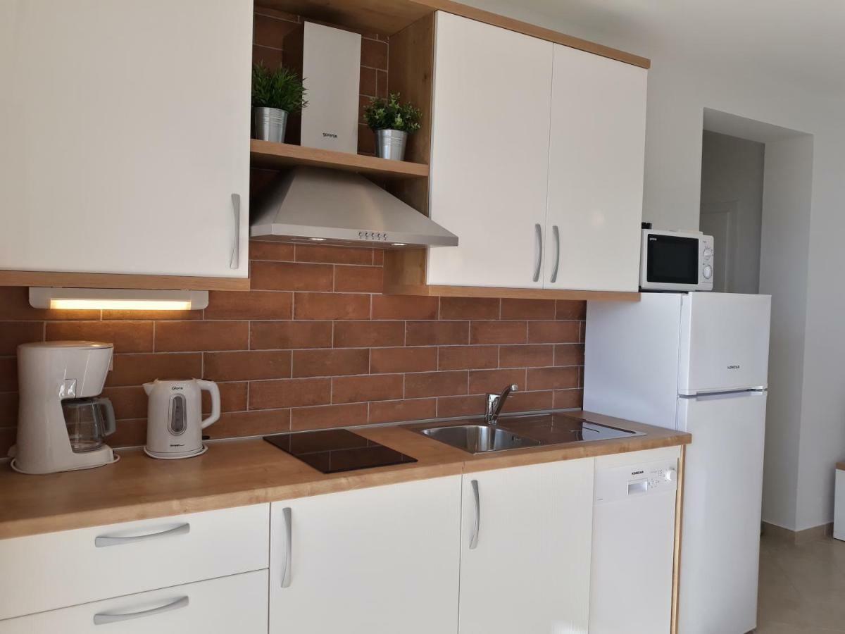 Haus Mit Meerblick Lopar Eksteriør bilde