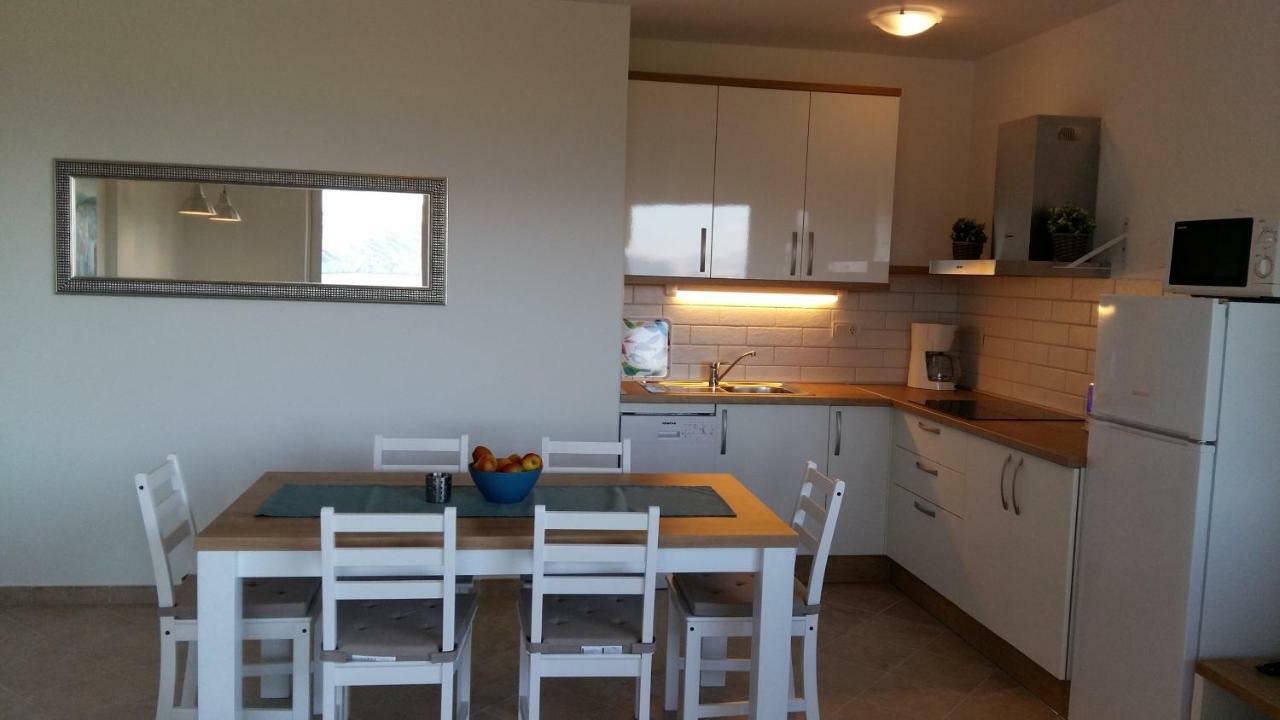 Haus Mit Meerblick Lopar Eksteriør bilde